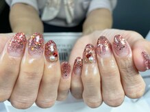 パギュール(nail salon pageru)の雰囲気（Aコースでもラメでゴージャスに♪♪）