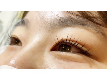 リラクゼーションサロン アロマ ラ ボーテ/パリジェンヌラッシュリフト