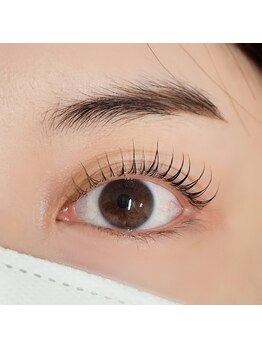 アイラッシュサロン カルモ(eye lash salon calmo)/二重/まぶた薄め/長い/太
