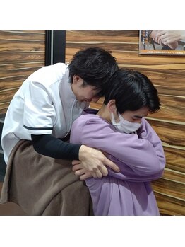 関内伊勢佐木整骨院/肩こり 改善