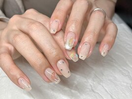 上品キラキラネイル☆