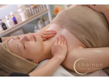 シェノン(chainon)/デコルテが気になる花嫁さまへ