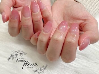 プチ フルール(Petite Fleur)の写真/【人気☆Jr.ネイリスト担当！ワンカラー,グラデーション¥6000】貴女のやりたいネイルを叶える☆