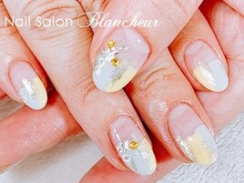 【春色ニュアンスネイル】