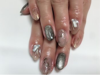 ネイルサロン マジックガール(Nail Salon MagiqueGirl)/【マグネットネイル】