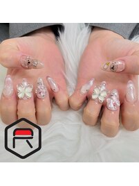 ピンクキラキラネイル