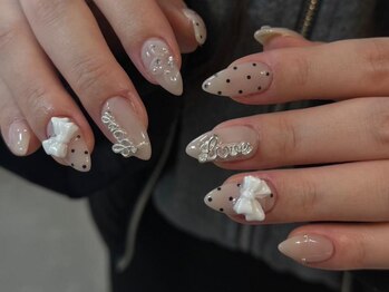 ドットお花ネイル