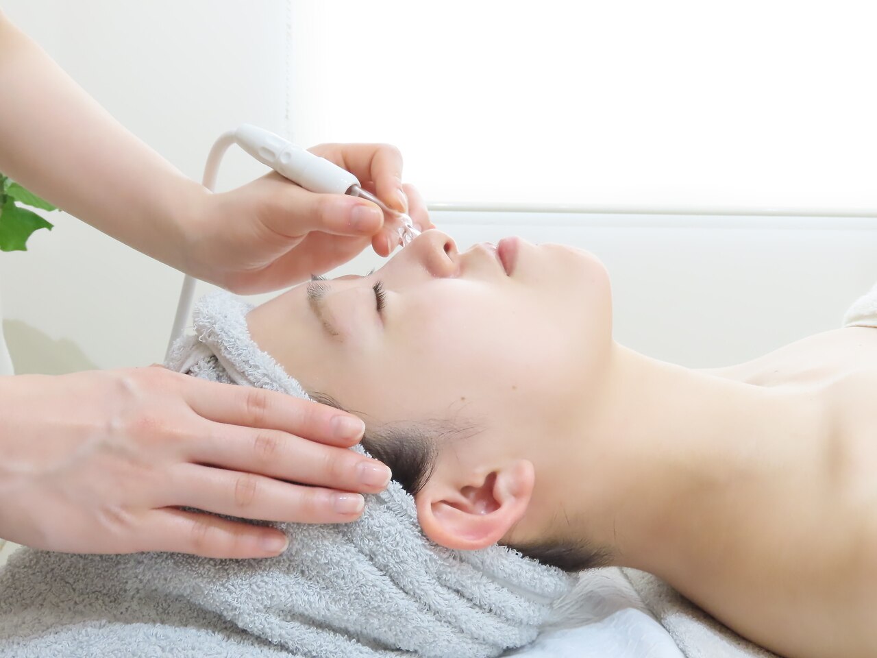 【詰まり＆黒ずみ解消】毛穴洗浄［効果実感］ \4800→\3500