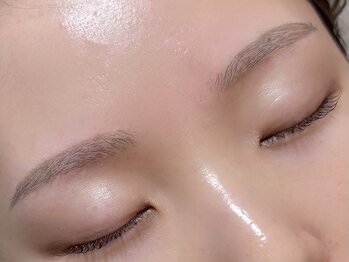 イオナ(IONA)/eyebrow