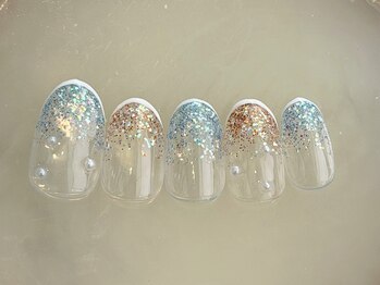 ラメグラデーションネイル