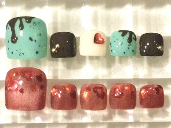 ネイルサロン あかねいろの写真/<丁寧ケア・オフ込>貴女好みのネイルに♪マニキュアも取扱い有！フットバス&かかとスクラブケア付なのも◎