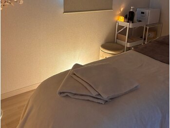 プレジールサロン(plaisir salon)の写真/【完全個室×本格ピラティス】抜けない疲れ・慢性的なコリに。自分だけの空間で、心も身体もリセット。