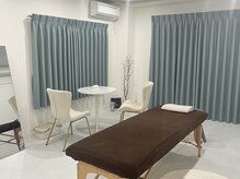 ヒッカ 仙台(HIKKA SINCE1990)の雰囲気（店内は柔らかな照明に包まれた、心地よい空間の完全個室です。）