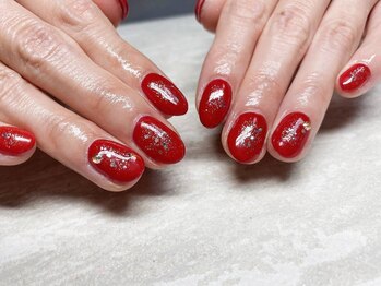 ジュリネイル(JULIE NAIL)の写真/子供と一緒に通えるネイルサロン★【デザインアート定額☆ぷるマグも♪5400円】可愛いdesignが冬にピッタリ