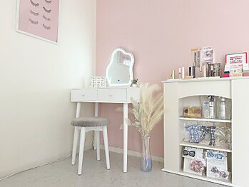 アイラッシュ ラナフル(Lanaful)/メイクスペース完備
