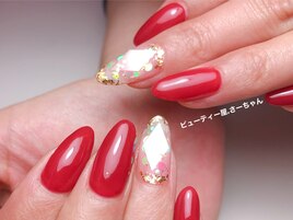 宝石ネイル