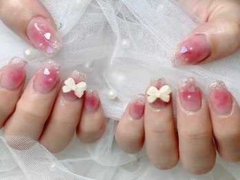 ネイル スパ ココプラス(Nail spa Cocoplus)/ガーリーモチーフのチークネイル