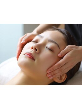 ホウレイ線・たるみ改善！予防ケア