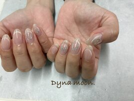 イニシャルネイル