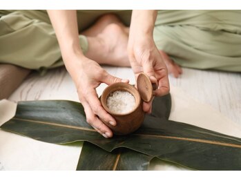 タユタヤ(tayutaya)/ハーブソルトポット