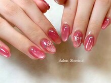 マグネットネイルを使ったデザインがとっても人気です☆