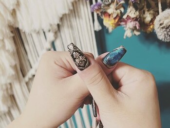 ツリーハウスネイル(tree house nail)の写真/洗練された高度な技術で、繊細なデザインをお作りします☆上品ネイルから華やかなデザインまでお任せを♪