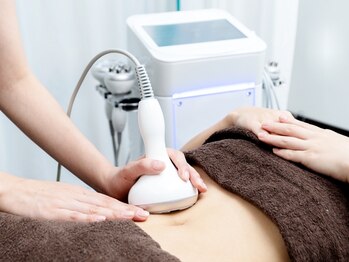 輝 らいと/バーニングフォーカスのお腹体験