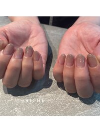 秋のブラウンラメグラデネイル