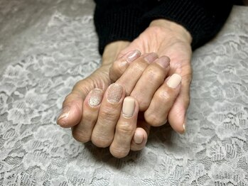 ノイネイル(noi nail)/マグネットネイル+2指お色変更