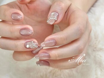 モア 錦糸町の写真/大人女性に似合う“抜け感のあるシンプルデザイン”！丁寧なケアで自爪から美フォルムに仕上げます◎