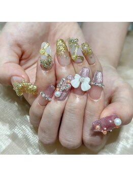 クイーンズビューティーサロン 歌舞伎町店(Queen's beauty salon)/スカルプアートやり放題つけ放題