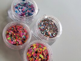 【吉崎】　様々なホロをご用意