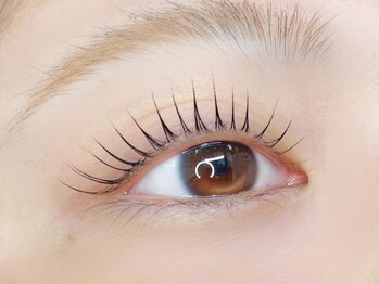 ウィンジュリー(Winjury)/まつげパーマ立ち上げストレート