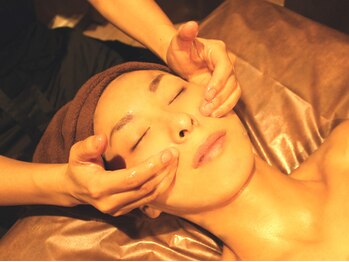 ラクシア(RAKUSIA)/フェイシャル