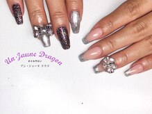 アン ジョーヌドラゴ/【ロングネイル】アシメネイル