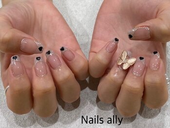 ネイルズアリー 立川店(Nails ally)/バタフライネイル×囲みフレンチ