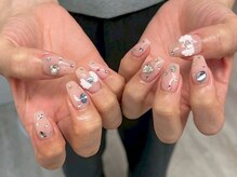 リンミウ(RiN.miu)/羽ネイル Momo