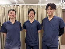阿佐ヶ谷名倉堂鍼灸接骨院の雰囲気（集合写真です。全スタッフ国家資格を所有しています。）