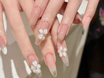 冬のスノーホワイトネイル