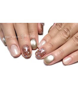 ショートネイルデザインが豊富