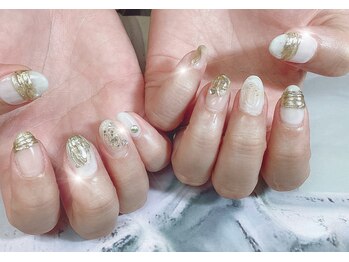 ハッピービューティー(Happy Beauty)/ホワイト×ゴールド