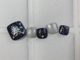 ラメ　ネイビーネイル
