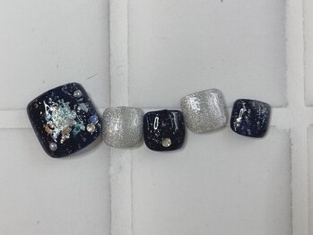 ディア 大森北口店/ラメ　ネイビーネイル