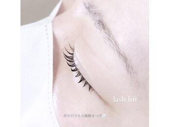 アムロード アイラッシュ(Amouroad eyelash)/ラッシュリフト