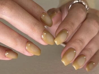 アトリエ モーメント 立川(Atelier Mo.ment)の写真/ライフスタイルや職場の規定に合わせご提案◎美フォルム仕上げでシンプルなネイルもちゅるっと輝く指先に☆
