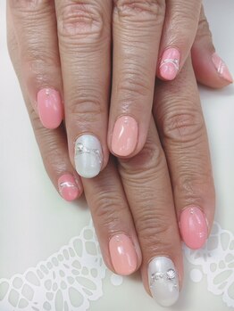 ネイルサロン ティアラリュクス 市川北口店(Tiara Luxe)/ラブリーネイル