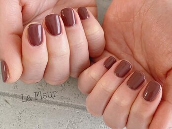 ラ フルール(La Fleur)/くすみボルドー ヴィンテージ