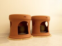 国産よもぎ蒸し専門店FEMY (フェミー)【3/1 NEW OPEN（予定）】/天然黄土椅子