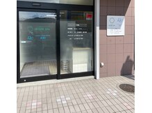 イリゼスパの雰囲気（敷地内にR40(アールフォーティ)入居※すれ違うことはありません）