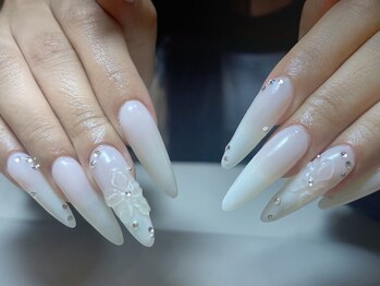 ヴィーナスネイル(Venus Nail)/長さ出し持ち込みデザイン